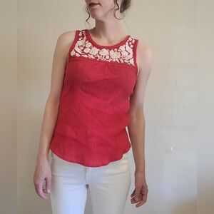 Lucky Brand Red Embroidered Floral Sleeveless Blouse 100% Cotton Size Small